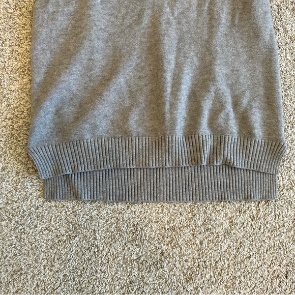Chunky Grey Sweater Vest - Picture 3 of 4